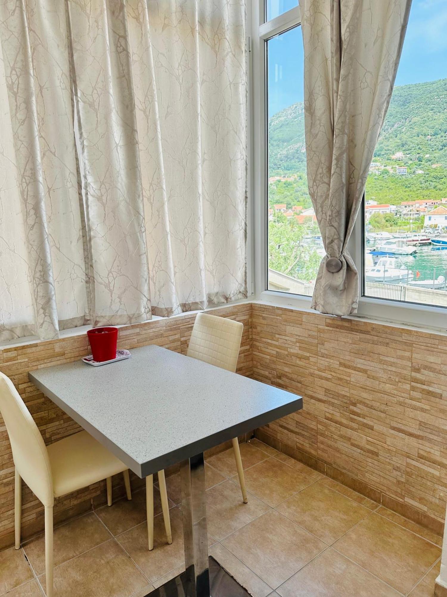Villa Nela Tivat Extérieur photo